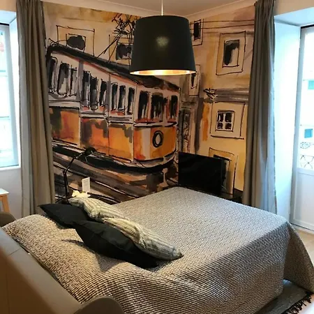 Yellow Bica Apartment *