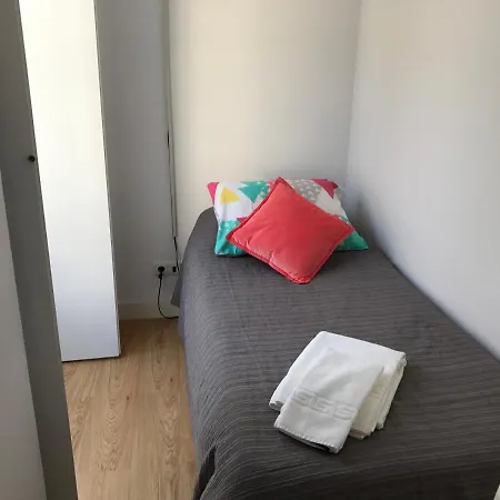 Yellow Bica Apartment